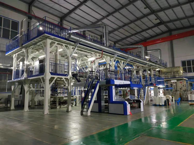 多功能拉伸膜三號(hào)線順利試機(jī)，助力公司大發(fā)展